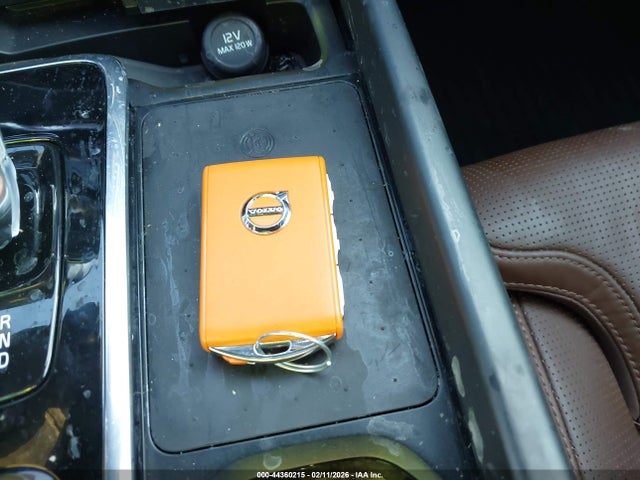 2022 VOLVO XC60 YV4L12DL2N1071824 Photo 10