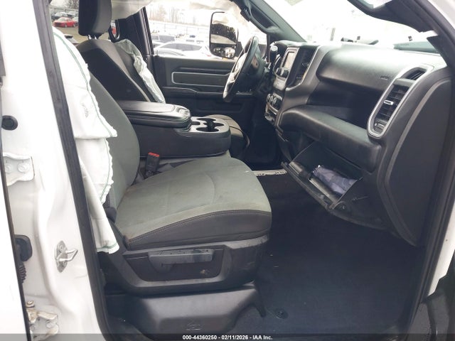 Продажа на аукционе авто 2021 Ram 2500 Big Horn  4x4 6'4 Box, vin: 3C6UR5DL9MG555367, номер лота: 44360250