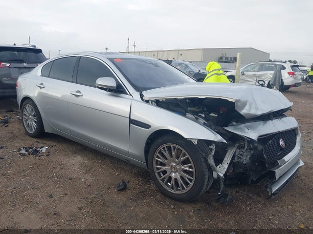 2017 JAGUAR XE SAJAD4BG7HA961082 Photo 0