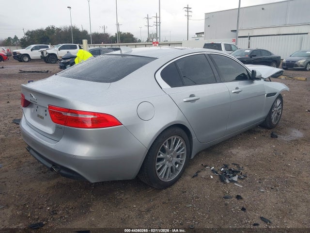 2017 JAGUAR XE SAJAD4BG7HA961082 Photo 3