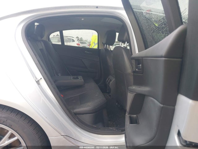 2017 JAGUAR XE SAJAD4BG7HA961082 Photo 7