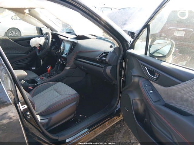 2024 SUBARU FORESTER JF2SKAGC9RH509061 Photo 4