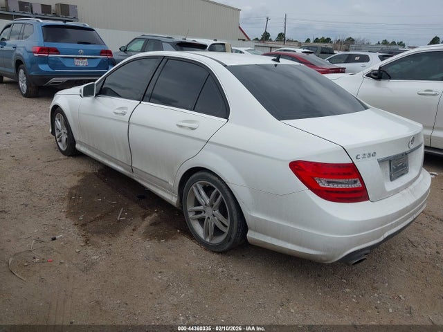 Aukcja sprzedaży 2014 Mercedes-benz C 250 Sport, vin: WDDGF4HB2ER307835, numer aukcji: 44360335
