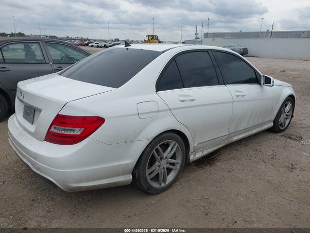 Aukcja sprzedaży 2014 Mercedes-benz C 250 Sport, vin: WDDGF4HB2ER307835, numer aukcji: 44360335