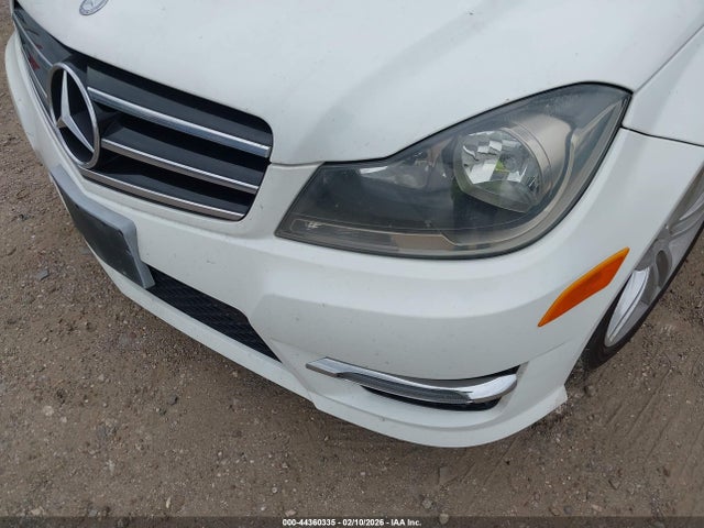 Aukcja sprzedaży 2014 Mercedes-benz C 250 Sport, vin: WDDGF4HB2ER307835, numer aukcji: 44360335