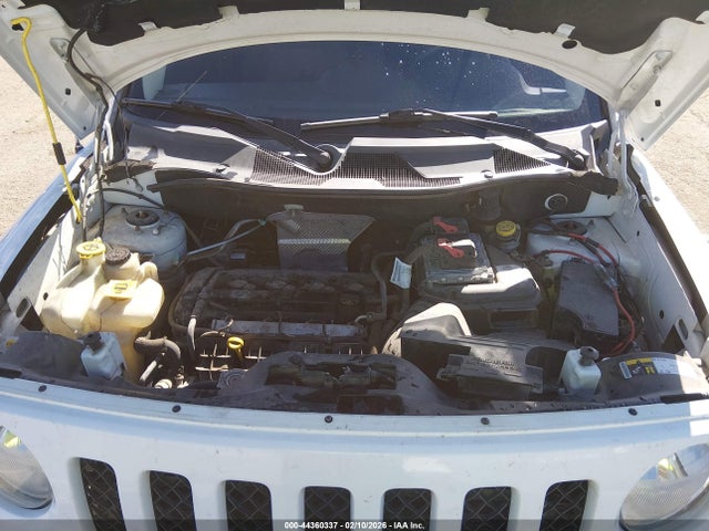 1C4NJPBA5HD212057 Jeep Patriot Sport Fwd