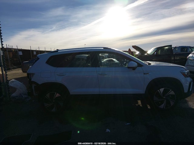 Продажа на аукционе авто 2023 Volkswagen Taos 1.5t Se, vin: 3VVUX7B26PM354554, номер лота: 44360410