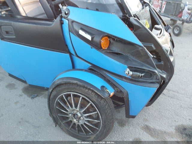 Arcimoto Fuv 2022 7F7ATR312NER00244 Image 16