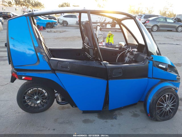 Arcimoto Fuv 2022 7F7ATR312NER00244 Image 13