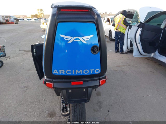 Arcimoto Fuv 2022 7F7ATR312NER00244 Image 6