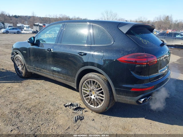 2016 PORSCHE CAYENNE E-HYBRID WP1AE2A29GLA64823 Photo 2