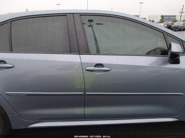 Toyota Corolla Hybrid Le 2021 JTDEAMDE1MJ024596 Image 13