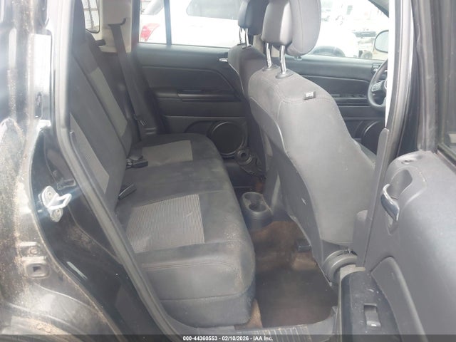 2014 JEEP COMPASS 1C4NJCBA9ED524063 Photo 7