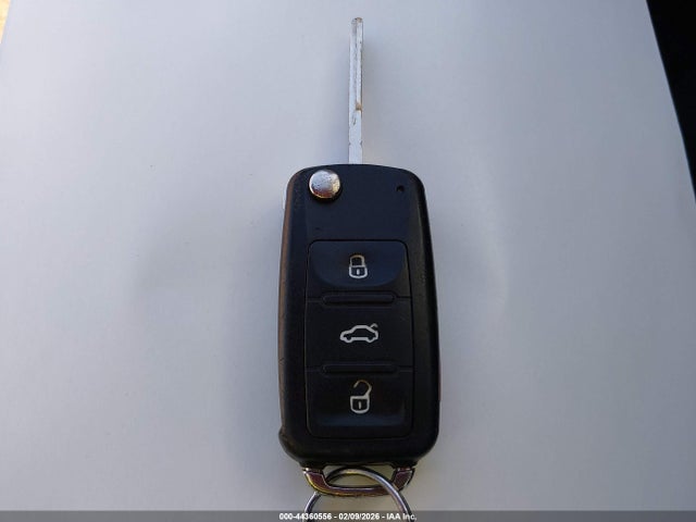 2012 VOLKSWAGEN TIGUAN WVGAV7AX7CW543076 Photo 10