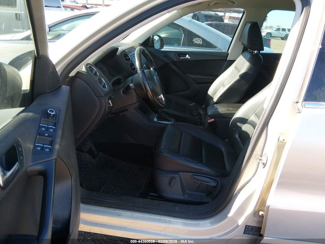 2012 VOLKSWAGEN TIGUAN WVGAV7AX7CW543076 Photo 4