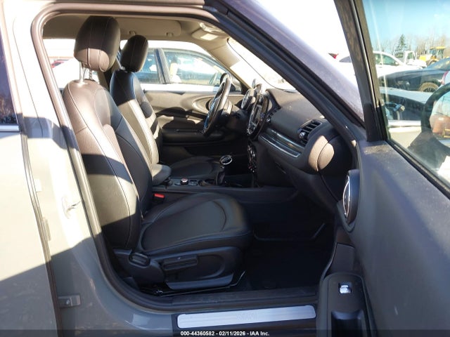 Mini Clubman Cooper 2018 WMWLN5C52J2E34302 Image 18