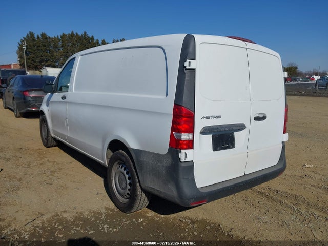 2017 MERCEDES-BENZ METRIS WD3PG2EA6H3229648 Photo 2