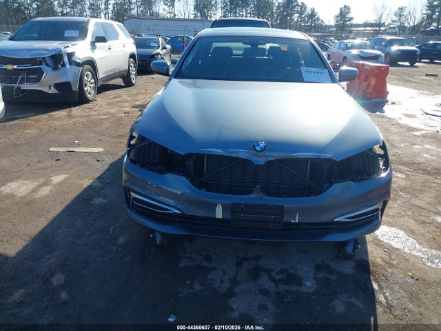 WBAJE7C55KWW35427 BMW 540i Xdrive