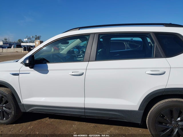 3VVDX7B21PM352579 Volkswagen Taos 1.5t S