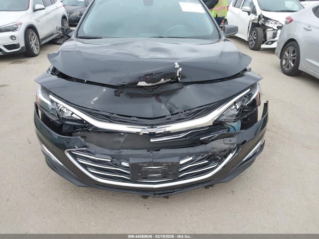 1G1ZB5STXNF209863 Chevrolet Malibu Fwd Ls