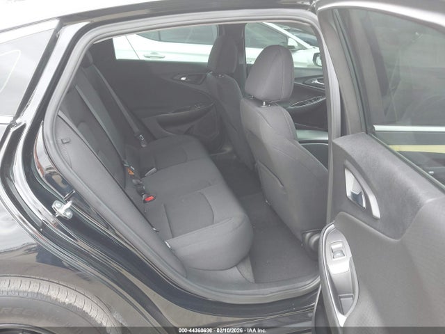 1G1ZB5STXNF209863 Chevrolet Malibu Fwd Ls