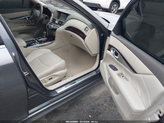 44360660 :رقم المزاد ، JN1BY1AP2GM220362 vin ، 2016 Infiniti Q70 3.7 مزاد بيع