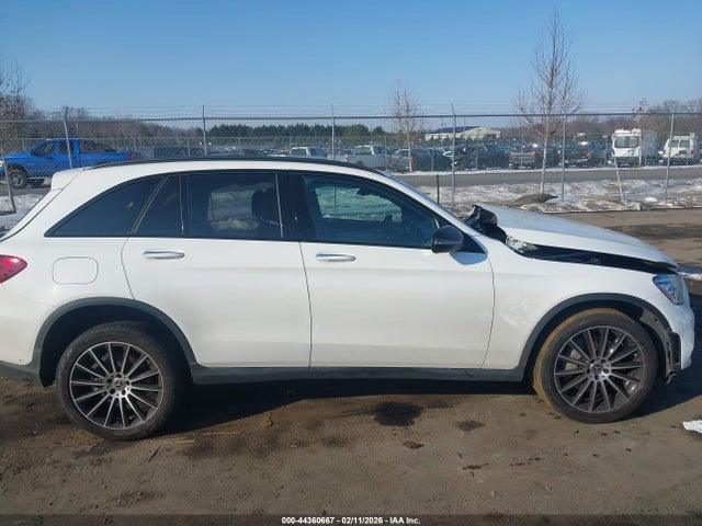 44360667 :رقم المزاد ، W1N0G8EB6NV391906 vin ، 2022 Mercedes-benz Glc 300 4matic Suv مزاد بيع