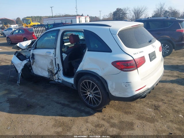 44360667 :رقم المزاد ، W1N0G8EB6NV391906 vin ، 2022 Mercedes-benz Glc 300 4matic Suv مزاد بيع