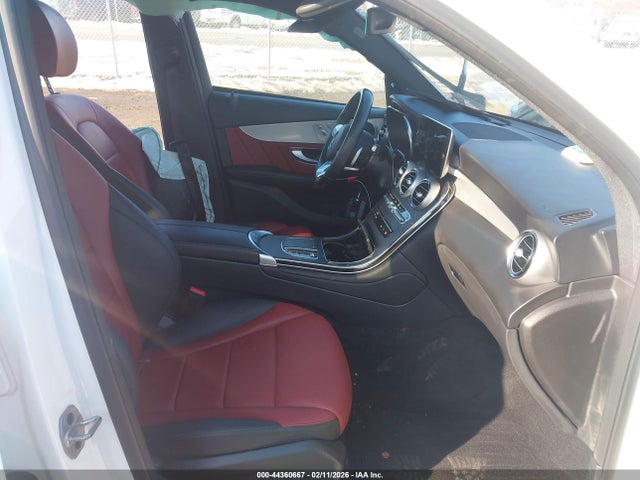 44360667 :رقم المزاد ، W1N0G8EB6NV391906 vin ، 2022 Mercedes-benz Glc 300 4matic Suv مزاد بيع
