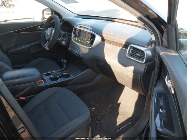 5XYPGDA5XHG334022 KIA Sorento 3.3l Lx