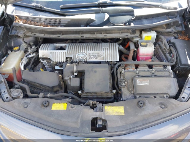 Toyota Prius V Three 2014 JTDZN3EU0E3334668 Image 10
