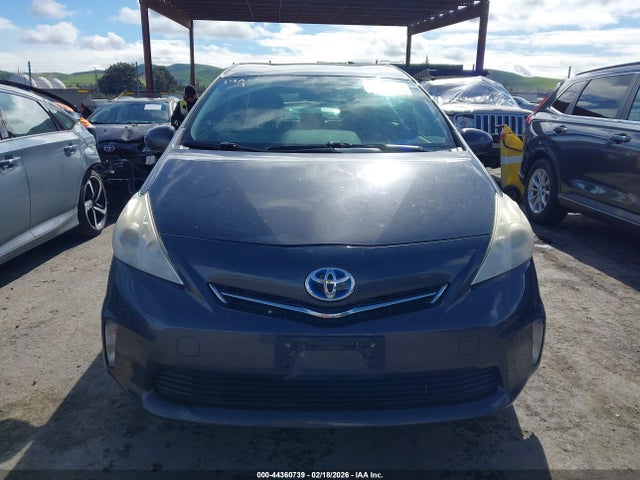Toyota Prius V Three 2014 JTDZN3EU0E3334668 Image 12