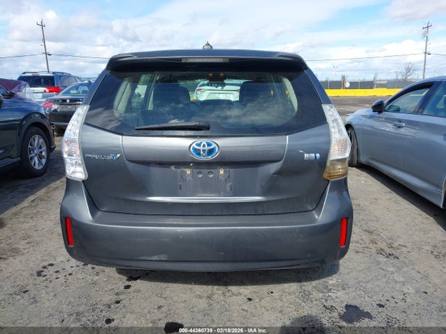 Toyota Prius V Three 2014 JTDZN3EU0E3334668 Image 16