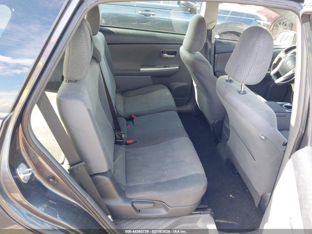 Toyota Prius V Three 2014 JTDZN3EU0E3334668 Image 8