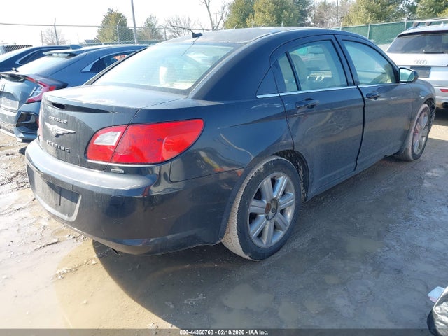 2010 Chrysler Sebring Limited მანქანა იყიდება აუქციონზე, vin: 1C3CC5FV4AN158645, აუქციონის ნომერი: 44360768