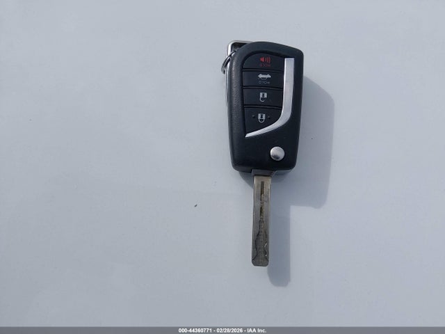 4T1G11BK8PU098340 Toyota Camry Se Awd