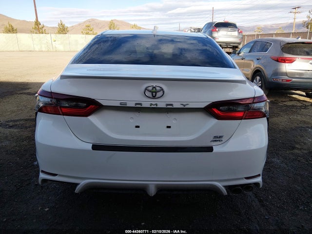 4T1G11BK8PU098340 Toyota Camry Se Awd