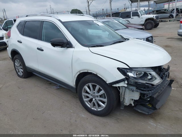 KNMAT2MT6JP570928 auction archive image