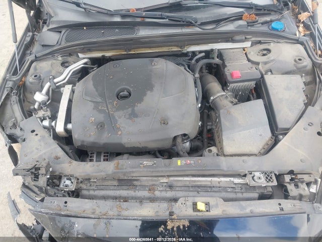 2019 VOLVO S60 7JR102FK0KG013688 Photo 9