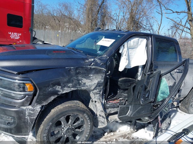 Продаж на аукціоні авто 2024 Ram 2500 Laramie  4x4 6'4 Box, vin: 3C6UR5FJ8RG172054, номер лоту: 44360897