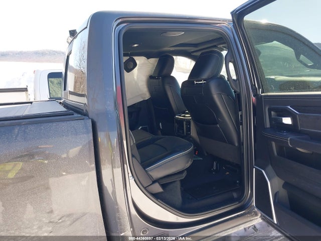 Продаж на аукціоні авто 2024 Ram 2500 Laramie  4x4 6'4 Box, vin: 3C6UR5FJ8RG172054, номер лоту: 44360897