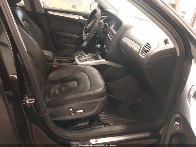 2014 Audi A4 2.0t Premium მანქანა იყიდება აუქციონზე, vin: WAUFFAFL6EN044401, აუქციონის ნომერი: 44360924