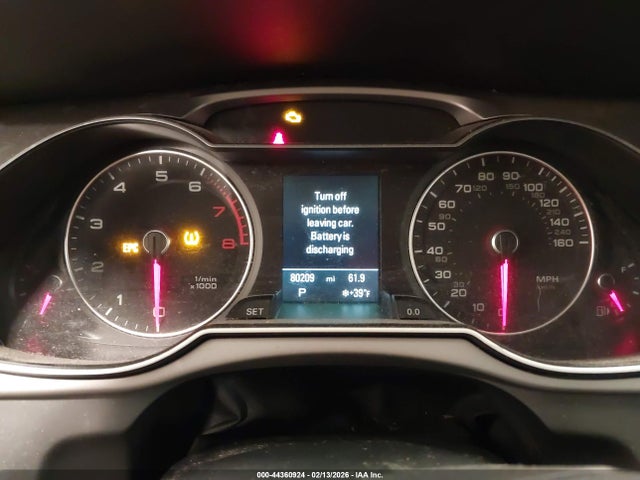 2014 Audi A4 2.0t Premium მანქანა იყიდება აუქციონზე, vin: WAUFFAFL6EN044401, აუქციონის ნომერი: 44360924