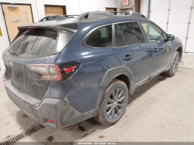 4S4BTALC4S3291174 Subaru Outback Onyx Edition
