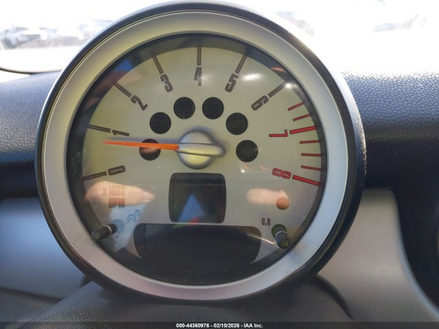 2009 MINI COOPER CLUBMAN WMWML33539TN69208 Photo 6