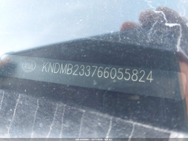 2006 Kia Sedona Ex/lx მანქანა იყიდება აუქციონზე, vin: KNDMB233766055824, აუქციონის ნომერი: 44360981