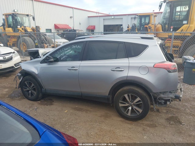 Toyota Rav4 Xle 2017 2T3WFREV4HW379805 Image 15