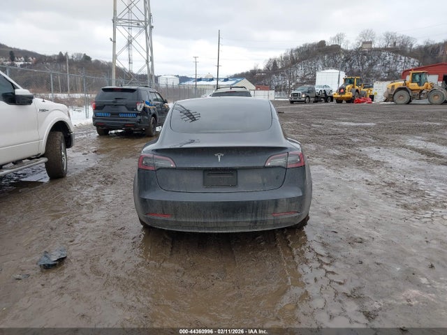 Tesla Model 3 Rear-wheel Drive 2022 5YJ3E1EA5NF289472 Image 16