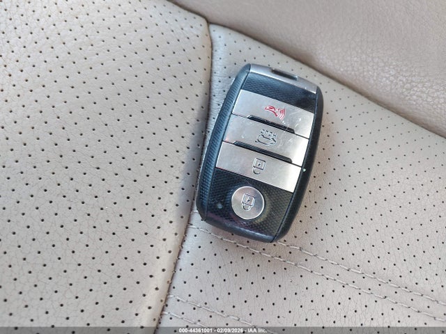 5XYKU4A77FG589826 KIA Sorento Ex V6