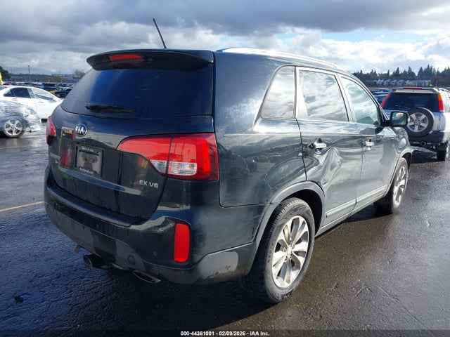 5XYKU4A77FG589826 KIA Sorento Ex V6